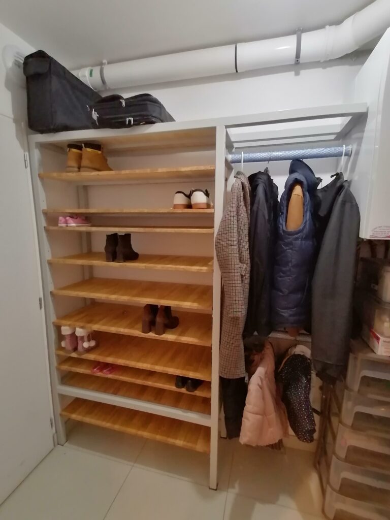 Réalisation de mobilier par GC METAL, spécialisé en métallerie, soudure, tuyauterie et chaudronnerie.